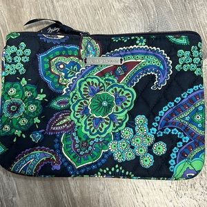 Brand New Verá Bradley makeup bag. Blue. Green.